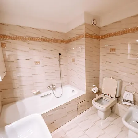 Daire Grand Prix With Parkin Monte Carlo